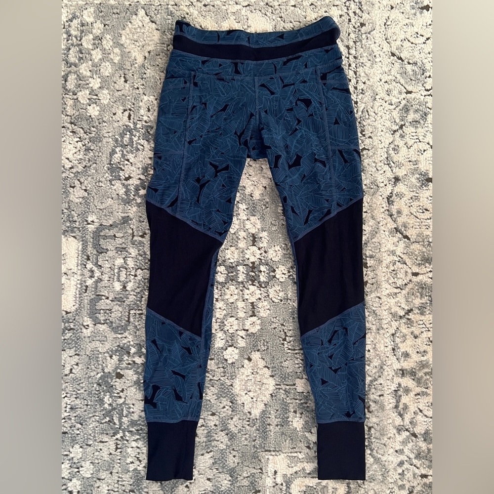 Athleta Tropical Excursion Blue Leaf Pattern High… - image 5